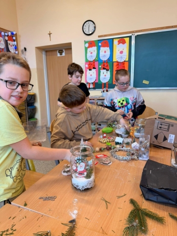 a08ad736-1c3d-48e1-a416-760fdc7553dc