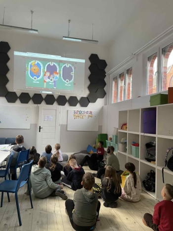 90e68697-7fe8-4b04-a471-2945a310fc6c