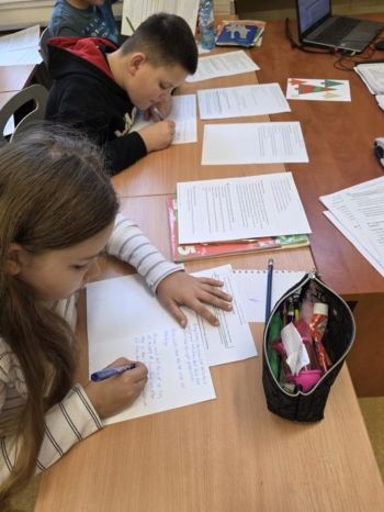 b27e34f5-5239-483f-898c-49887b52a5ee