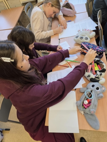 f6e72a99-733b-4dce-83c8-d6ae42c39490