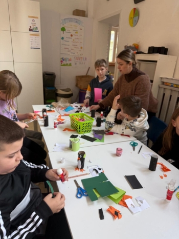 88dc5c7f-aa49-43db-9d35-c67360e3c02f