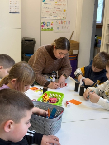 2170e0c6-c3c8-4963-b2bf-279bc3abe94b