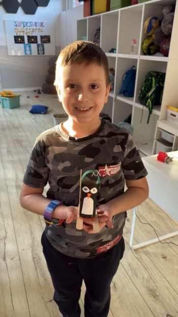 3131d649-25ac-419b-926b-44878a1c6140