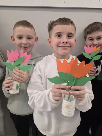 b1a0bd3e-100a-408d-8209-af62988f7f5a