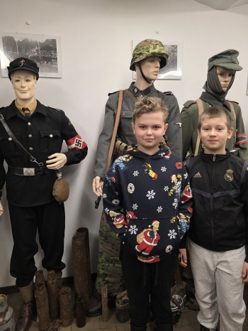 ebdd3235-b994-457a-b0f5-57325394ef02.jfif