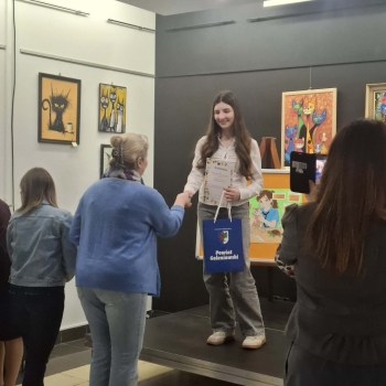 f15b92e3-4537-4468-a75b-5741258cb9ad.jfif