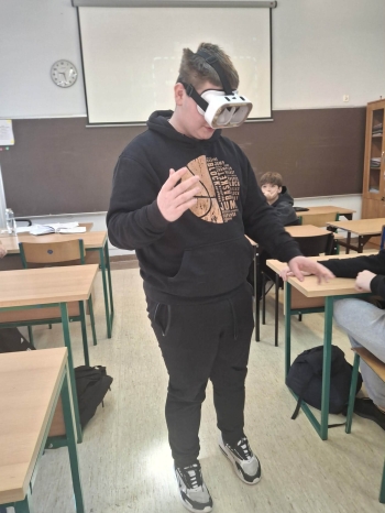 1e696fe7-e720-492c-bb2e-0c0afb1df1fc.jfif