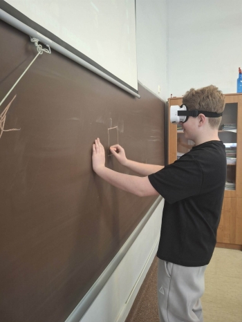 b45b938d-f0bb-4233-9f28-aa9f2464e589.jfif