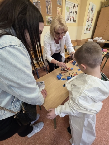 9f27ffc2-ad46-4a31-9352-4b9a2af5056b.jfif