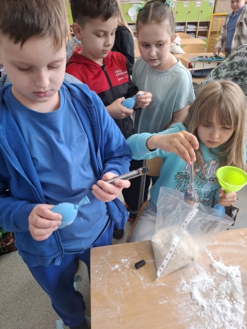 5f7b4749-bc3e-4ea0-b66a-ab74e1887fd2.jfif