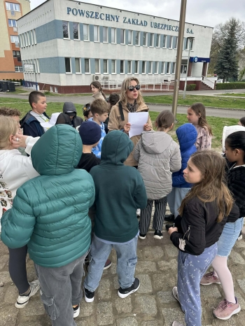 cf623597-6ea5-4aa1-b032-6c4e029d7a3f.jfif