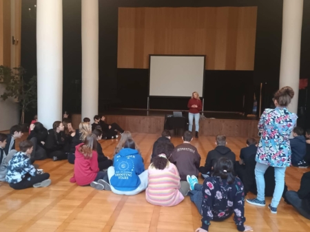 Spotkanie profilaktyczne dla uczniów klas 8 z przedstawicielem Stacji Sanitarno Epidemiolo